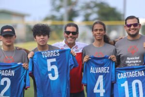 Entrega de uniformes SOPR - Copa Internacional Genuine